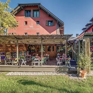 *** Hotel La Maison Rouge 3* France